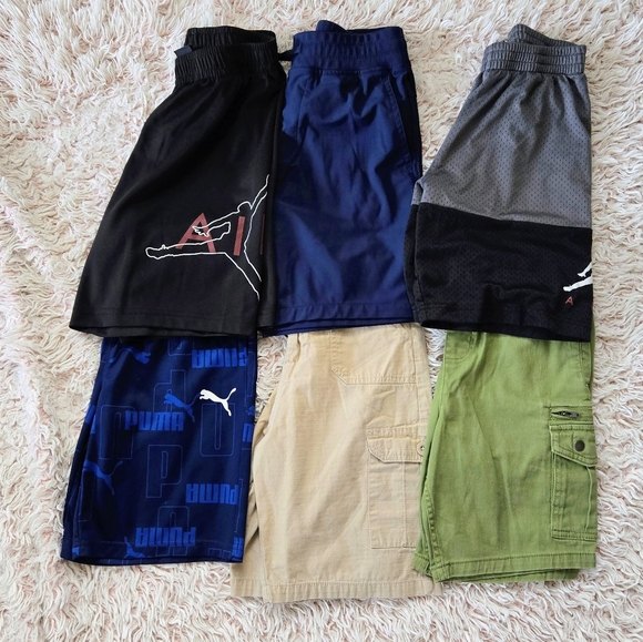 🏀⚾️⚽️🏈Boys Size 10/12 Shorts Bundle - Picture 1 of 4